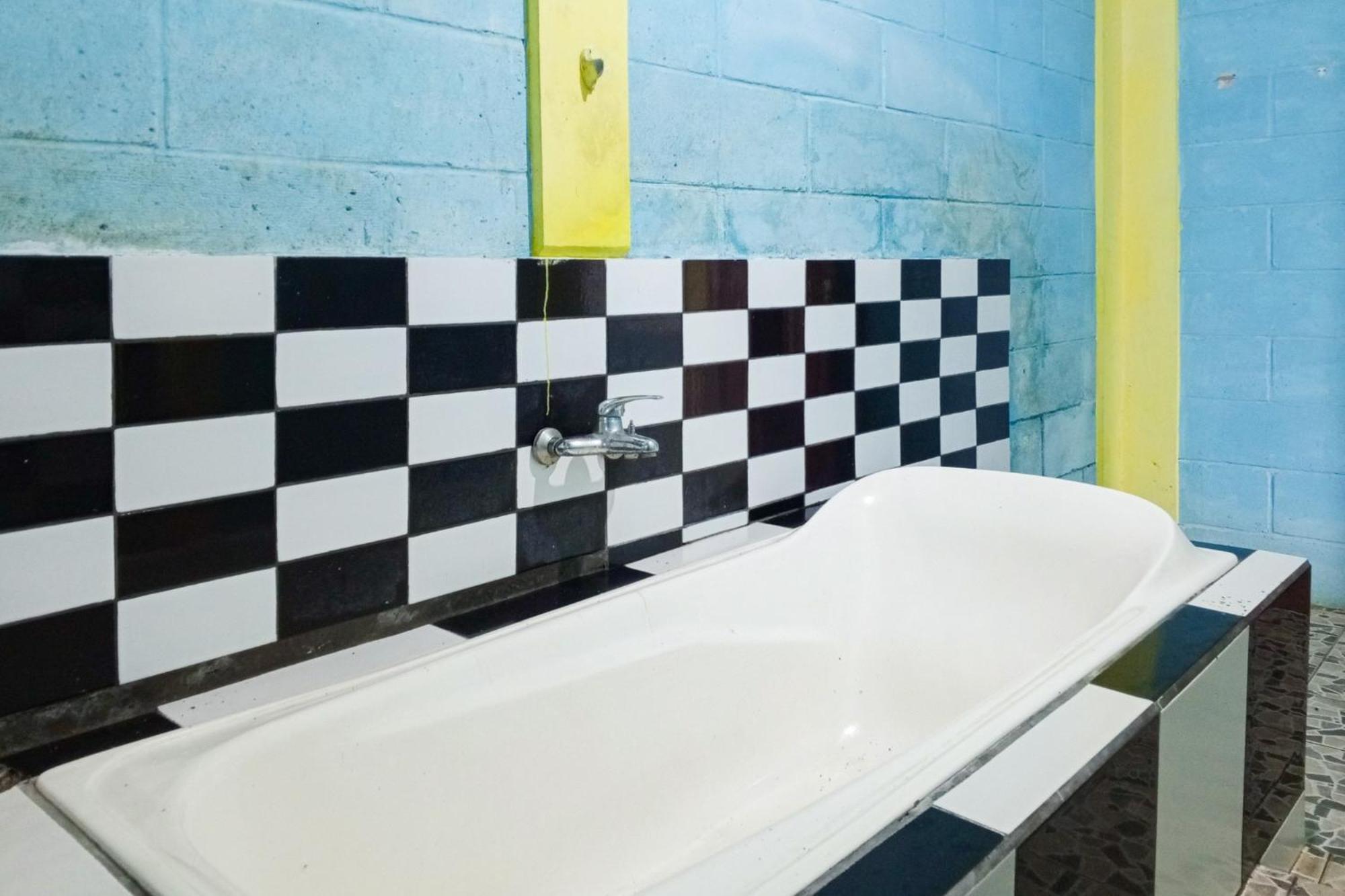 Villa Kampus Near Taman Safari Cisarua Puncak Redpartner 보고르 외부 사진