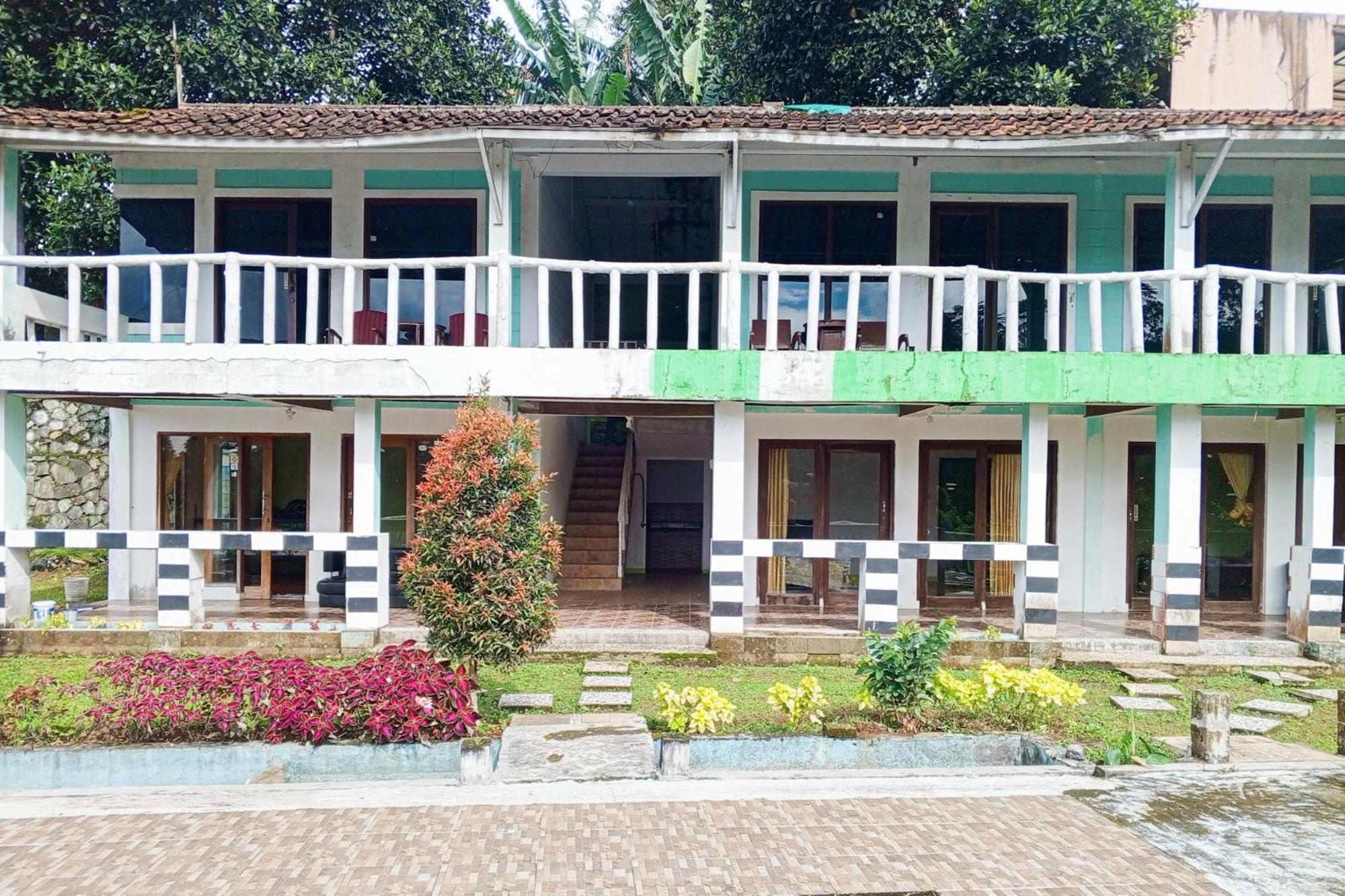 Villa Kampus Near Taman Safari Cisarua Puncak Redpartner 보고르 외부 사진