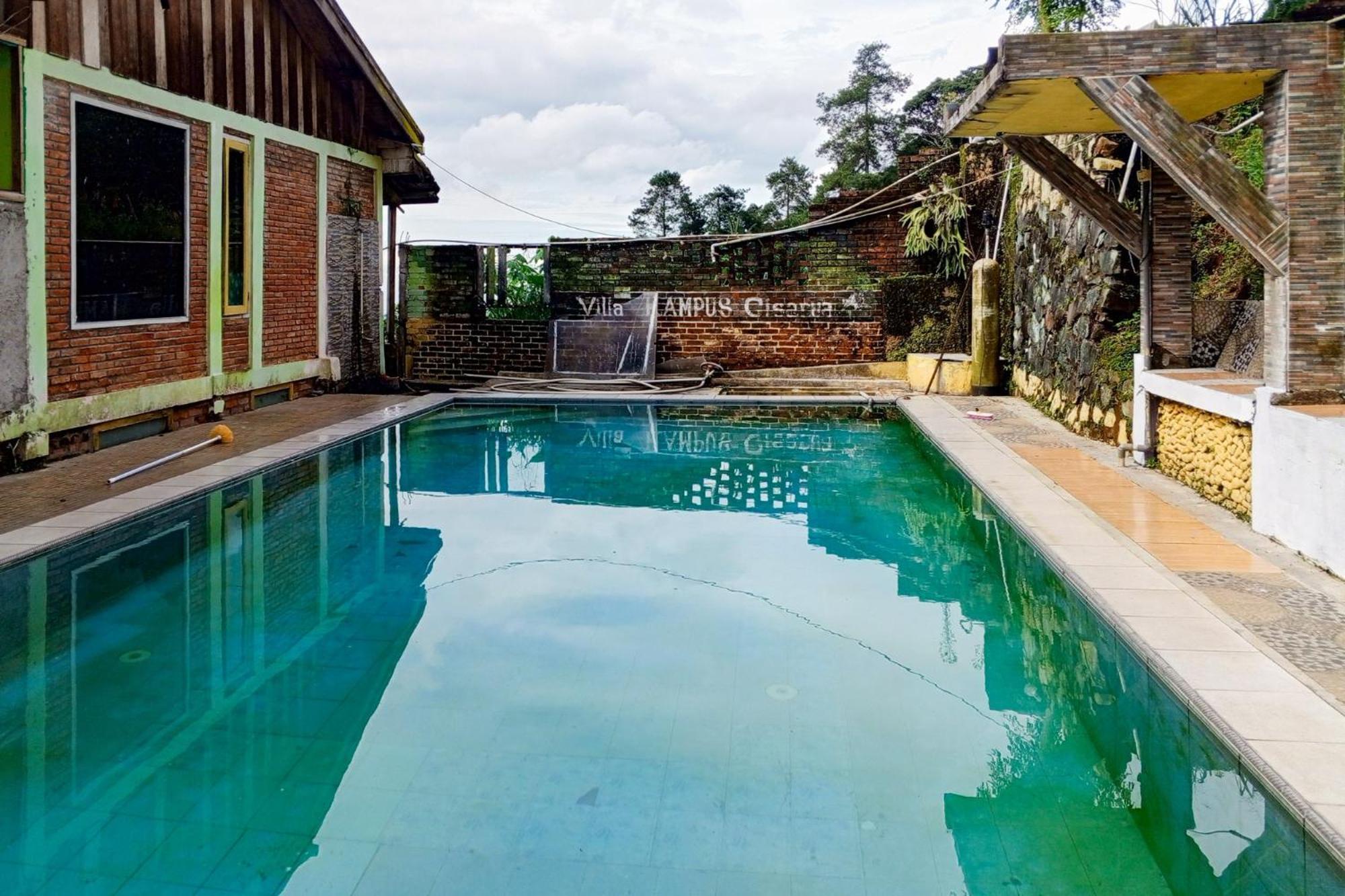 Villa Kampus Near Taman Safari Cisarua Puncak Redpartner 보고르 외부 사진